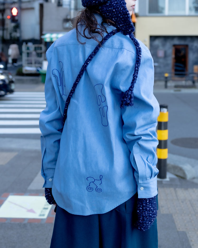EMBROIDERY CHAMBRAY SHIRT