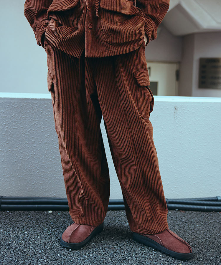 WIDE-WALE CORDUROY CARGO PANTS