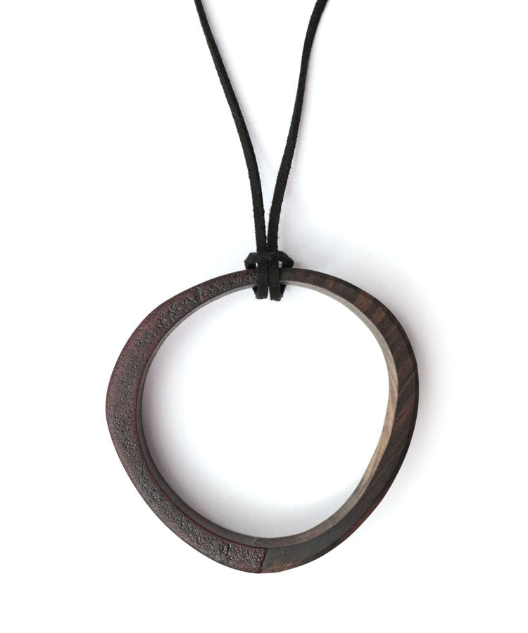 URUSHI WOOD NECKLACE (RED)