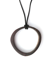 URUSHI WOOD NECKLACE (RED)